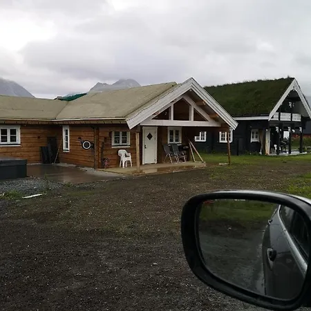 Lyngen Ski- Og Fiskecamp *