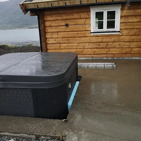 Lyngen Ski- Og Fiskecamp *