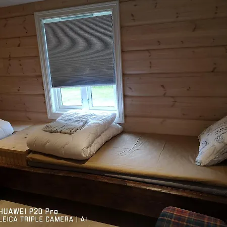 Jaktstuga Lyngen Ski- Og Fiskecamp *