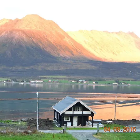 Lyngen Ski- Og Fiskecamp * Lenangsoyra