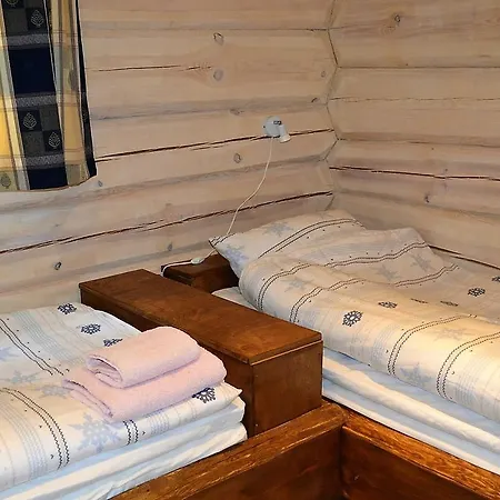 Jaktstuga Lyngen Ski- Og Fiskecamp *