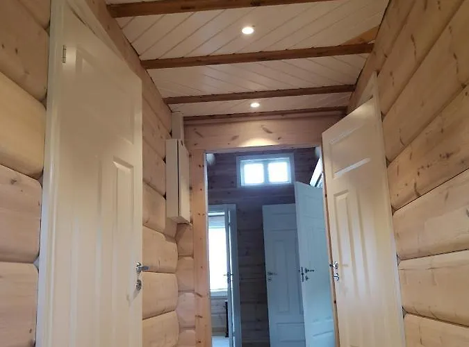 Chata Lyngen Ski- Og Fiskecamp Lenangsoyra