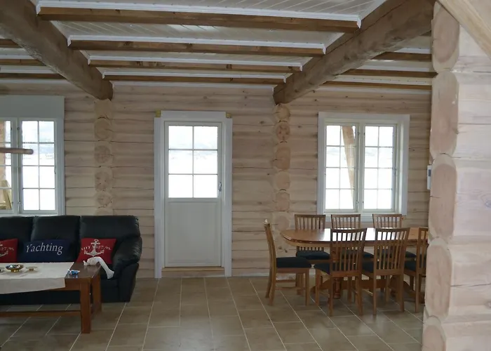 Lyngen Ski- Og Fiskecamp Lenangsoyra