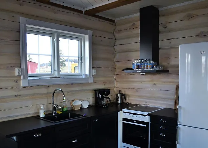 Lyngen Ski- Og Fiskecamp Lenangsoyra