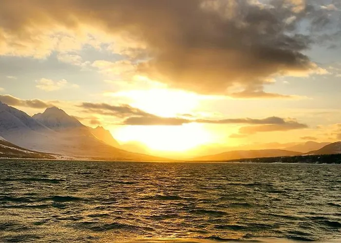 Lyngen Ski- Og Fiskecamp Chata *