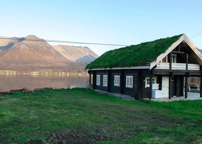Lyngen Ski- Og Fiskecamp *