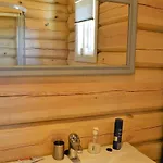 Lodge Lyngen Ski- Og Fiskecamp *