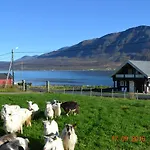 Lyngen Ski- Og Fiskecamp *