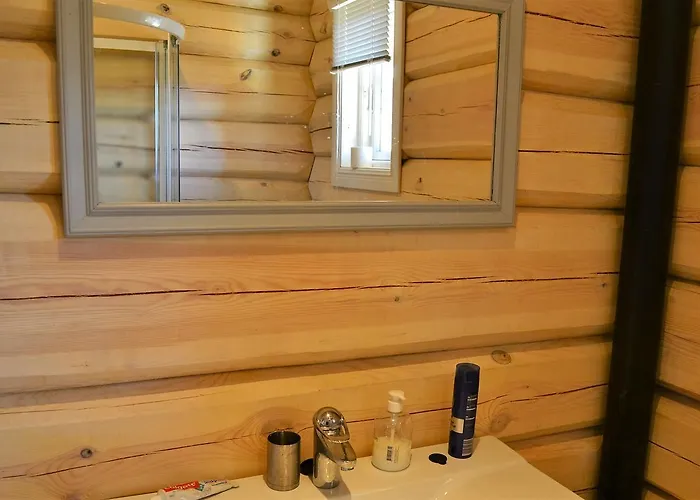 Lodge Lyngen Ski- Og Fiskecamp *