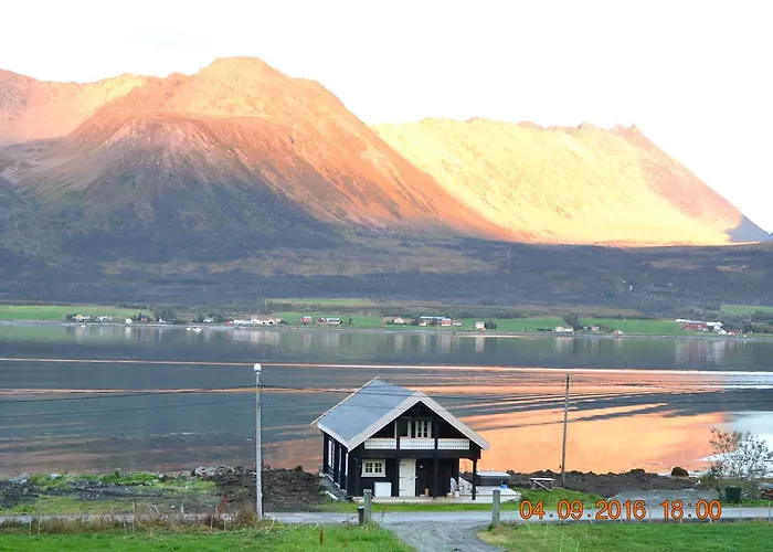 Lyngen Ski- Og Fiskecamp * Lenangsoyra